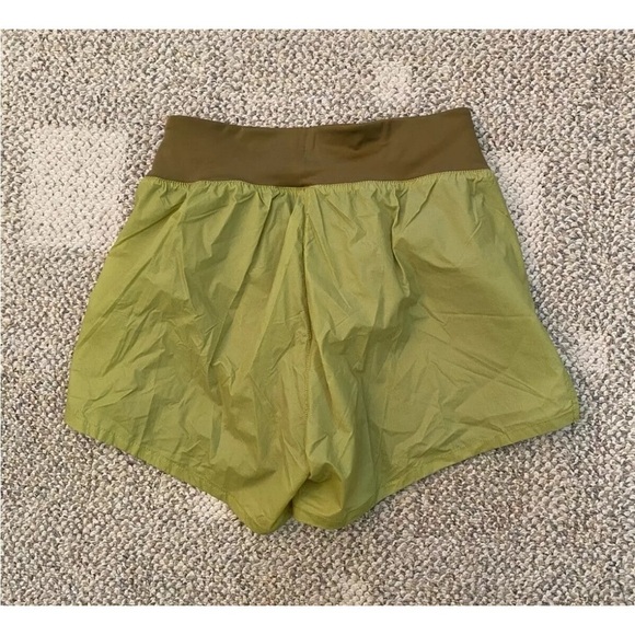 Nike Run Division 2-in-1 Athletic Shorts DX2948-390 Mid Rise Women's $78 Size M - Picture 3 of 4